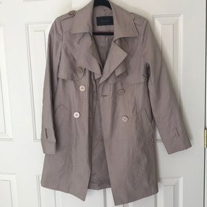 TAHARI Beige Trench Coat
